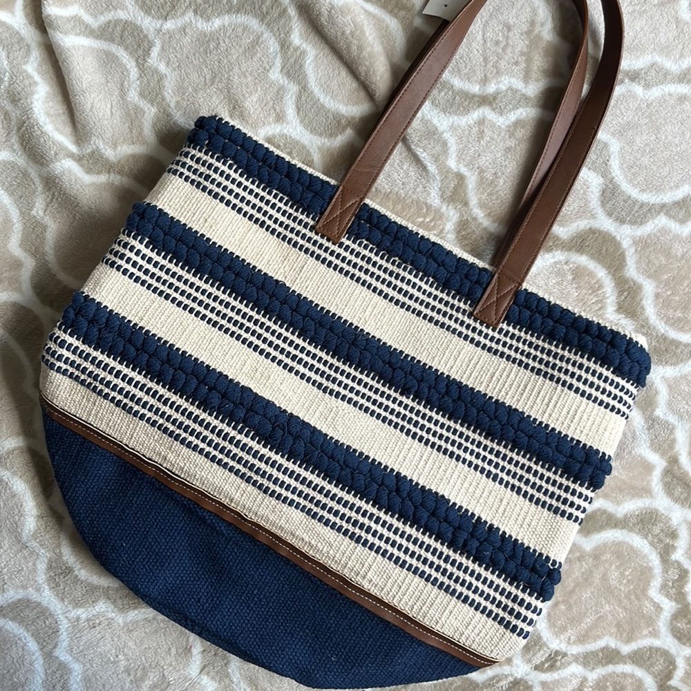 Loft woven bag